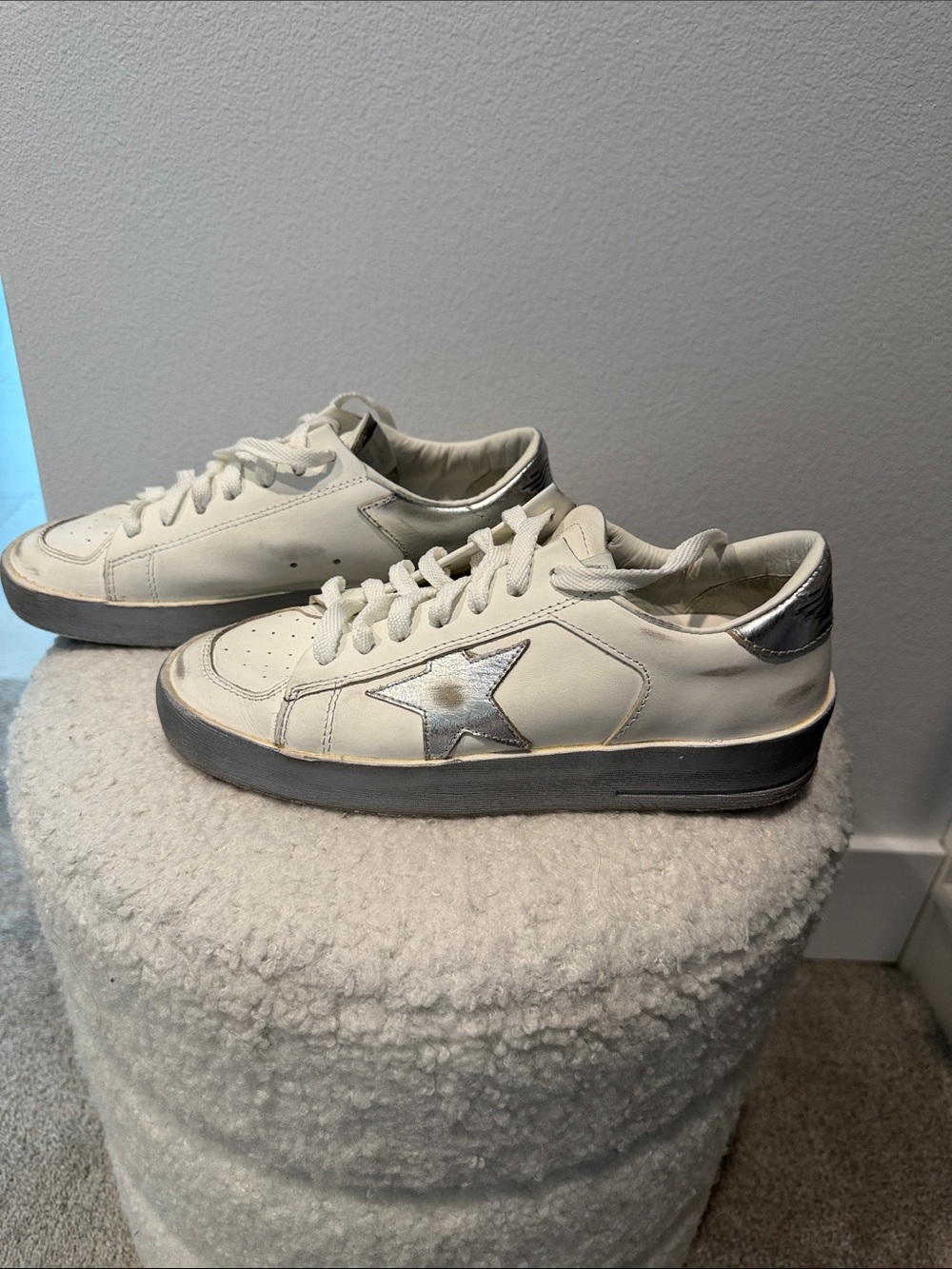 Golden Goose White Leather Sneakers with Silver Star - Picture 7 of 9